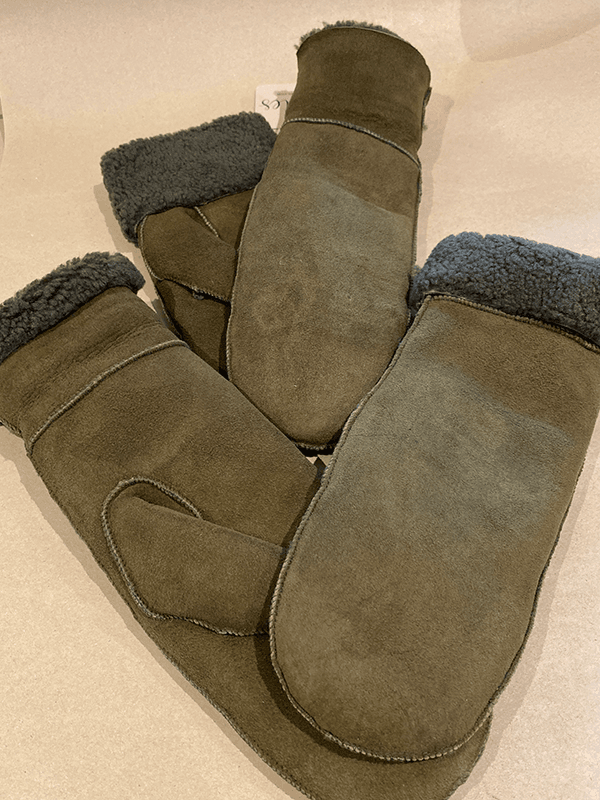 Belukta Votter, Skinn, Army