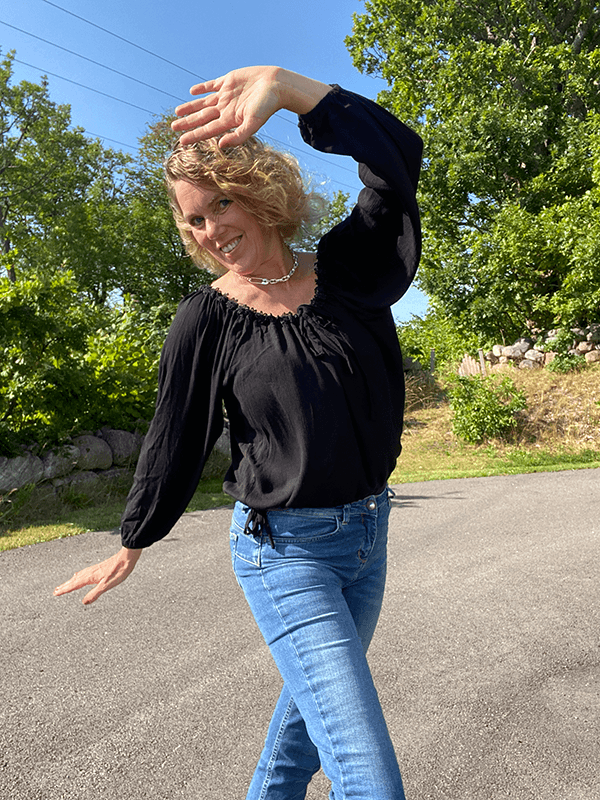 Leona Topp, Black, Rayon