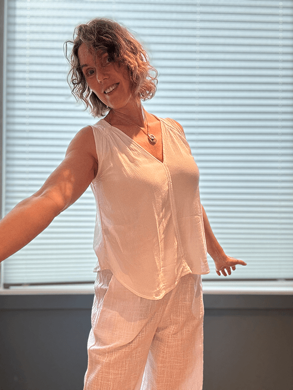 Venice Topp, Ivory, Rayon Crinckle