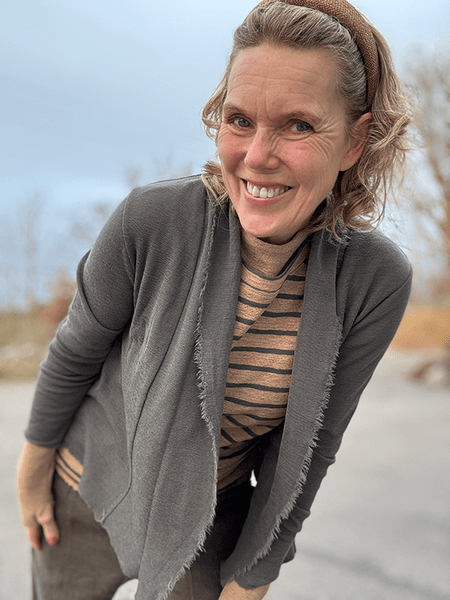 Hovedbilde 8013 Cardigan Kort, Merino, Black Coffee